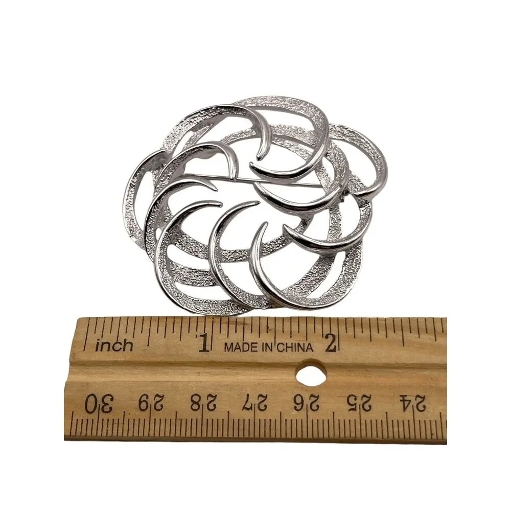 Sarah Coventry Tailored Swirl Pin Brooch Silver Tone Textured Vintage‎ Open Work